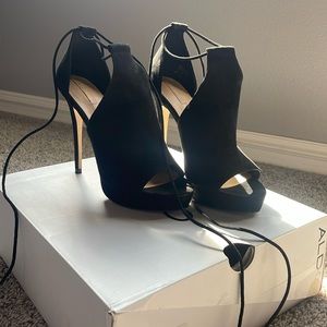 Black Aldo Heels - 6.5